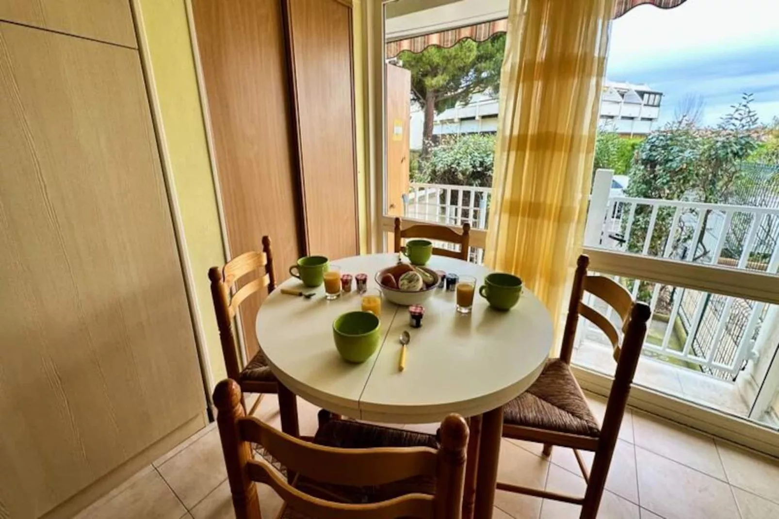 Résidence L'or&eacute;e De Camargue Studio Avec Cour-Niet-getagd