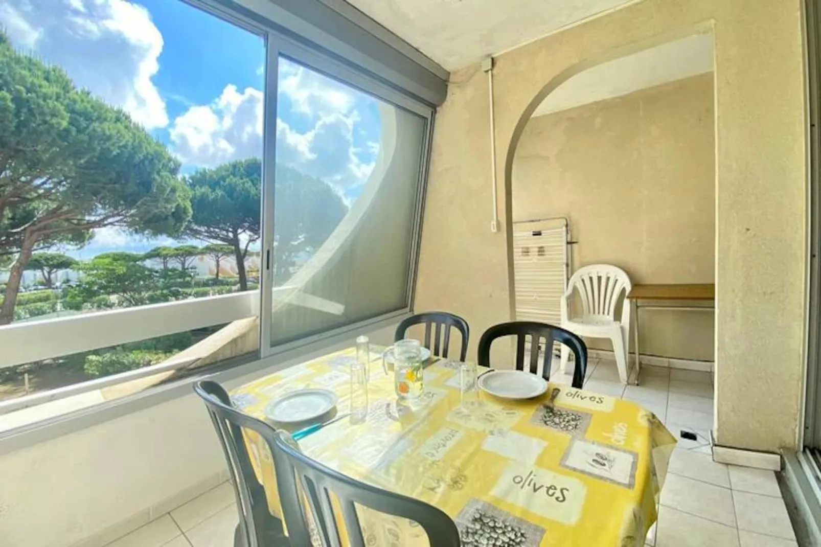 Résidence Le Chabian-Niet-getagd