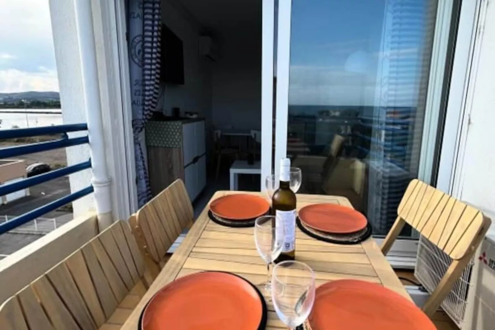 Terrasse Panoramique &agrave; 180&deg; Vue Mer Et &eacute;tang-Niet-getagd