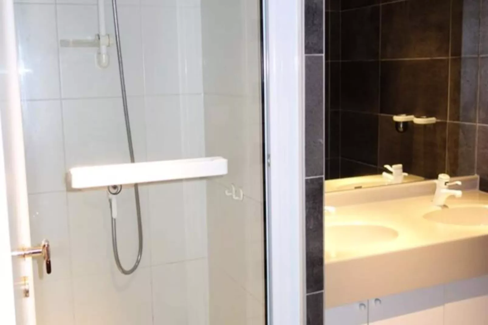 Résidence Dome - Niet-getagd