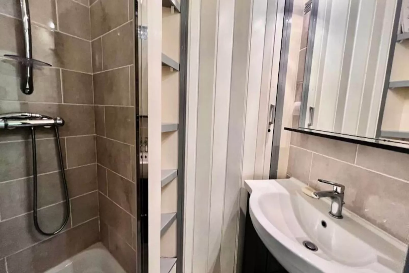 Résidence An Tour Tan-Niet-getagd