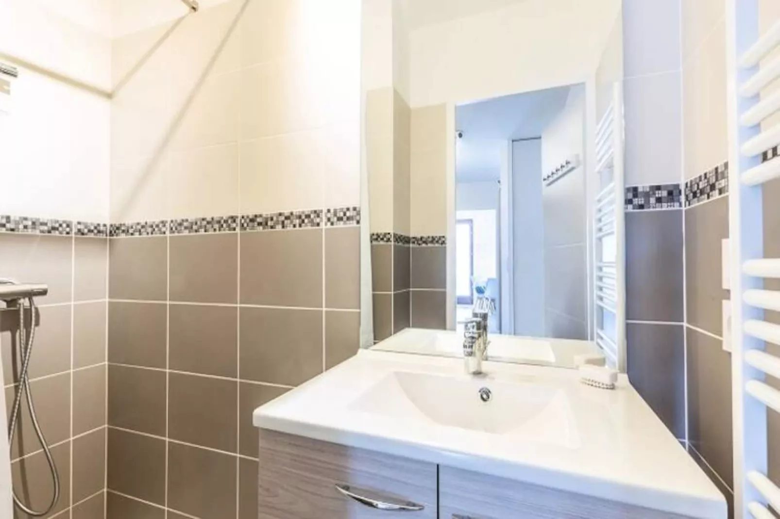 Résidence Lodges 1970-Niet-getagd