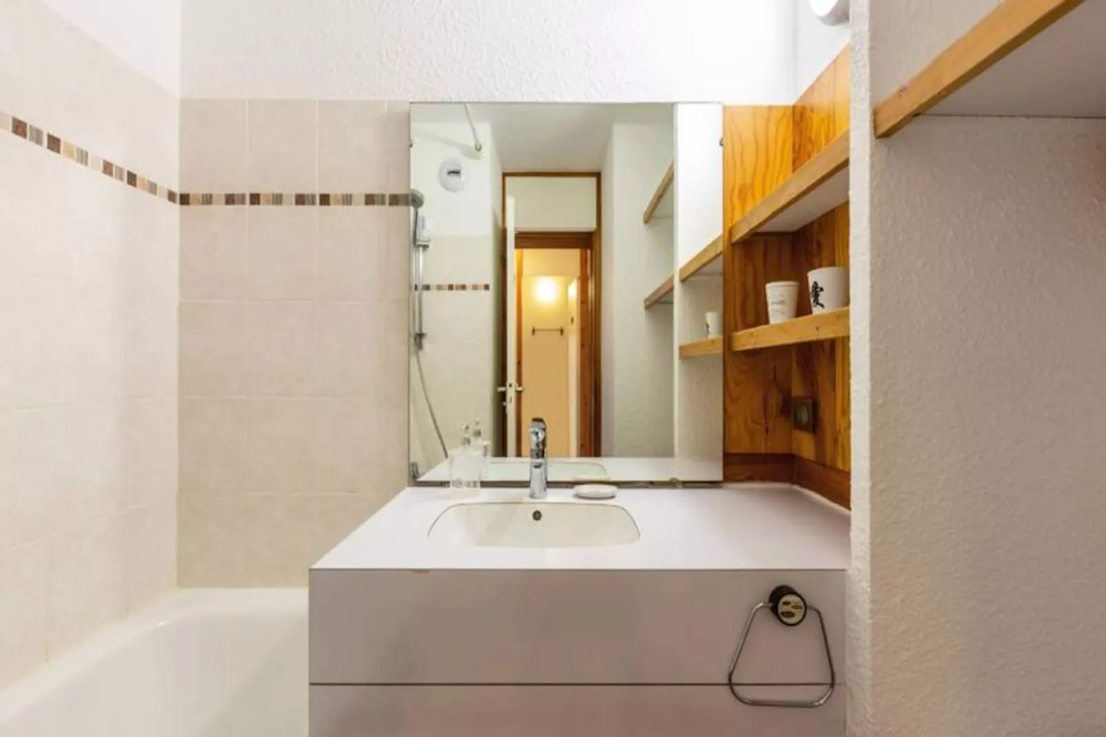 Résidence Lauziere Dessous G-Niet-getagd