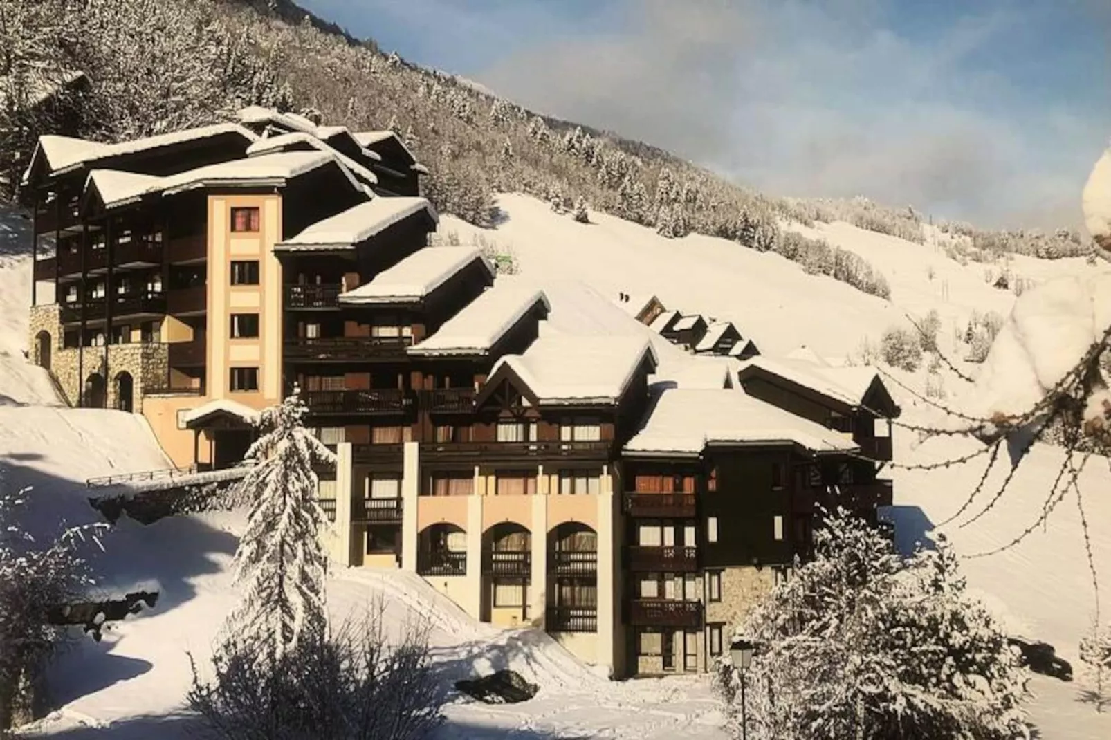 Résidence Camarine-Niet-getagd