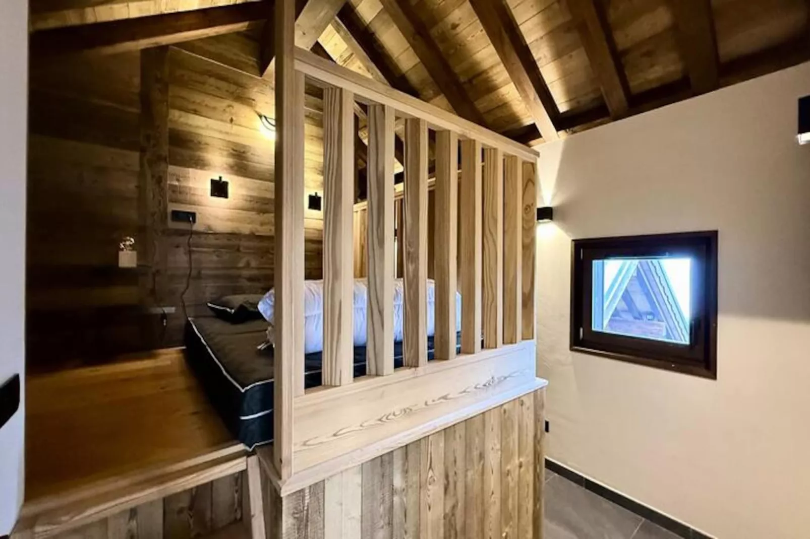 Résidence Complexe Aiguilles-Niet-getagd