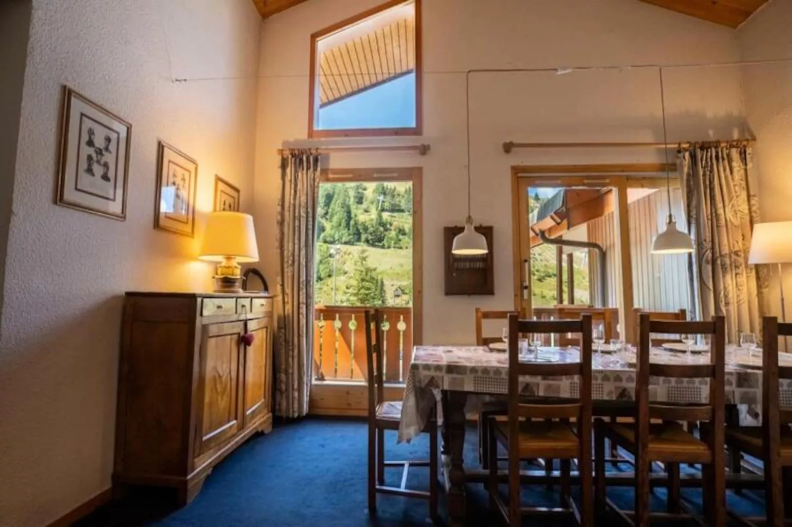 Sherpa 18 Sur Le Front De Neige De Mottaret-Niet-getagd