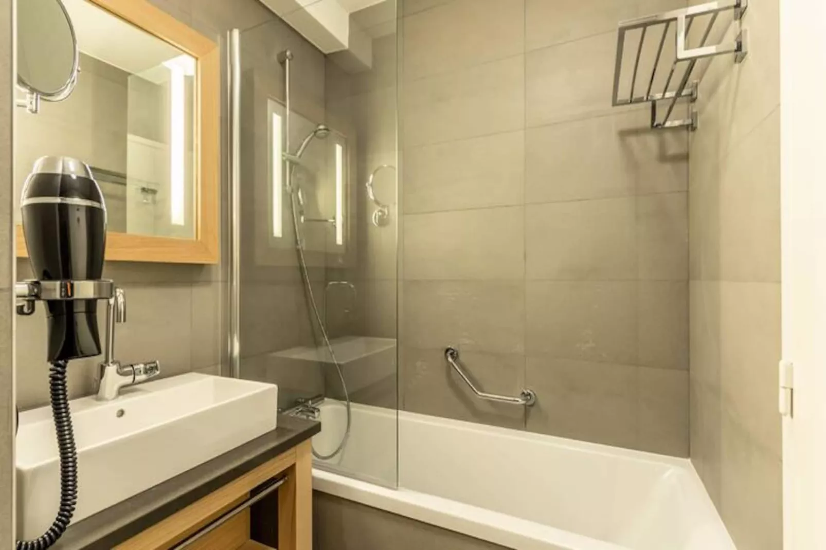 Résidence Les Monarques-Niet-getagd