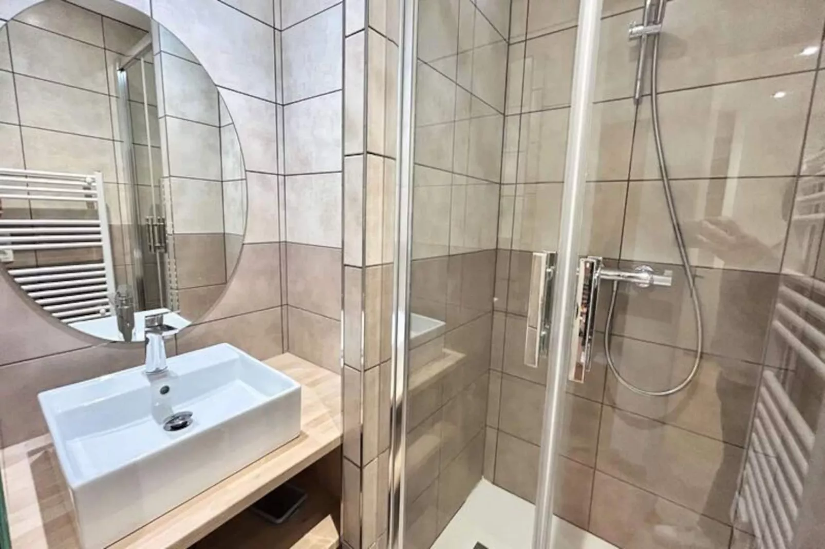 Résidence Le Regina-Niet-getagd