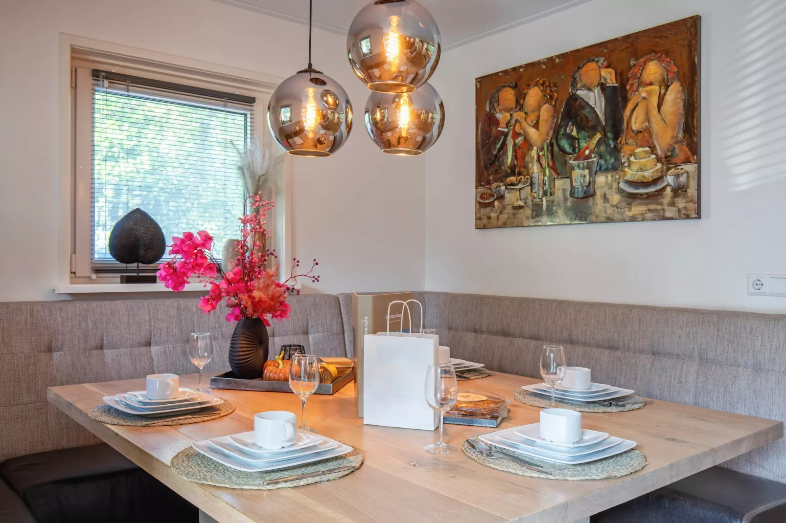 De Witte Parel-Eetkamer