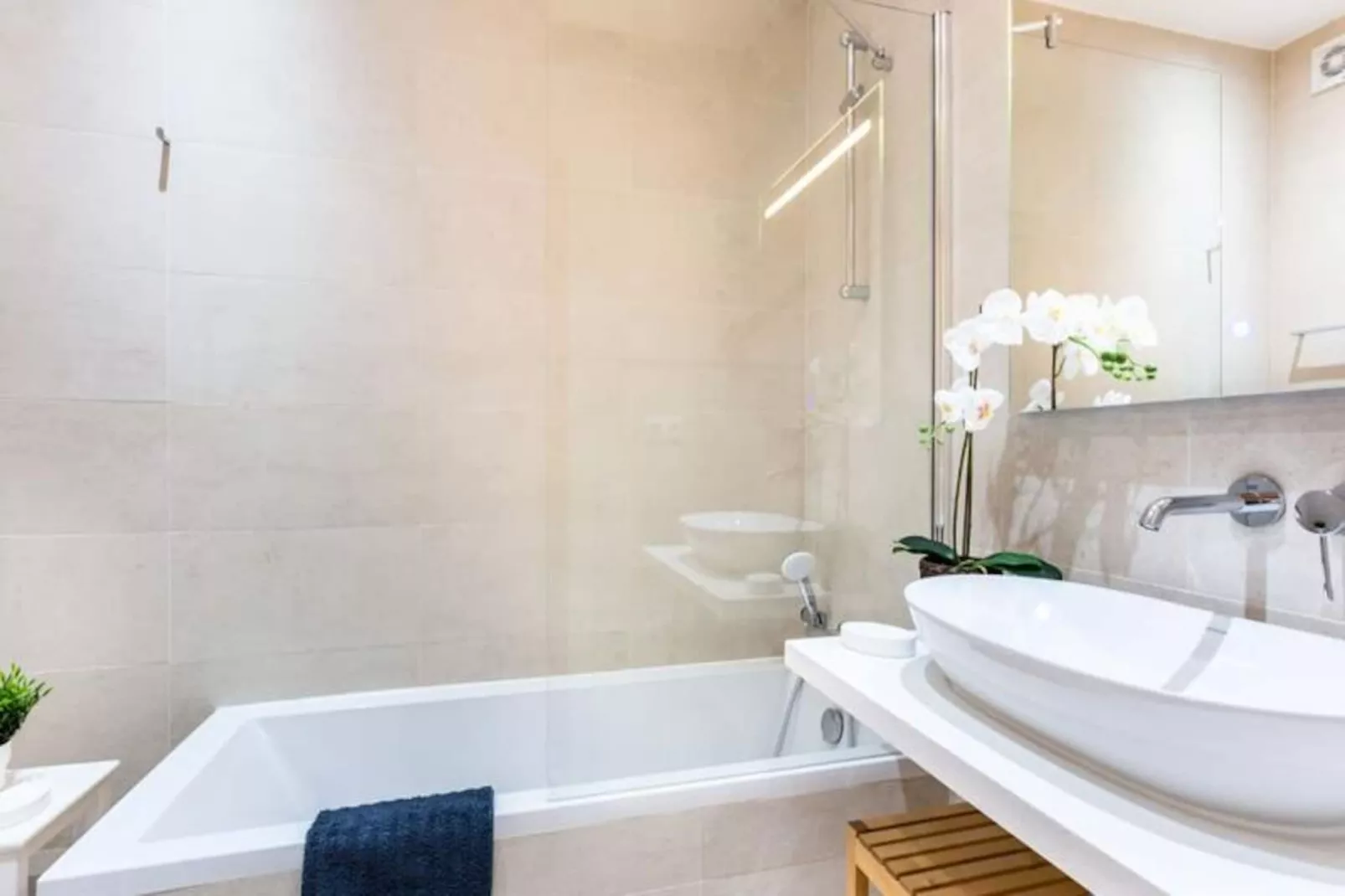 Art-inspired Modern Apartment T3-Niet-getagd