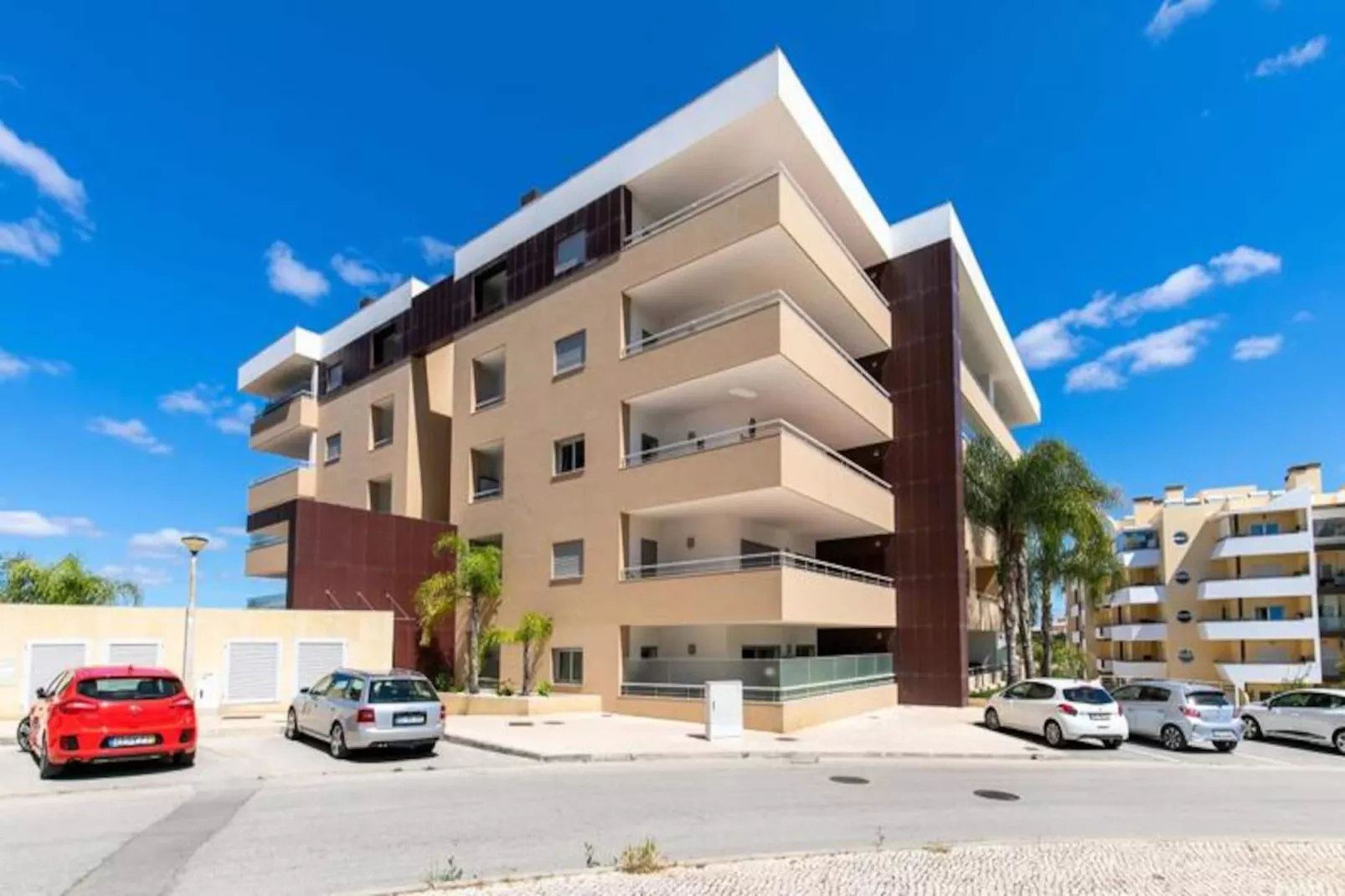 Apartment Henri-Niet-getagd