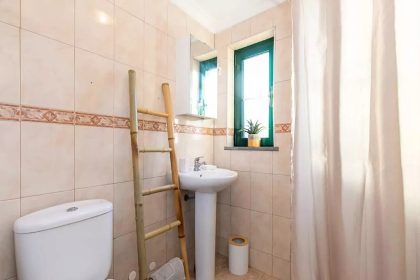 Casa Verde - Traditional Townhouse-Niet-getagd