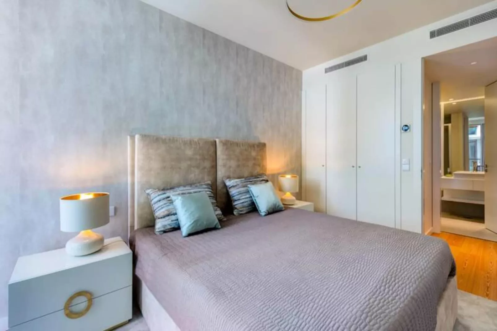 Bayline - Dinas Apartment-Niet-getagd