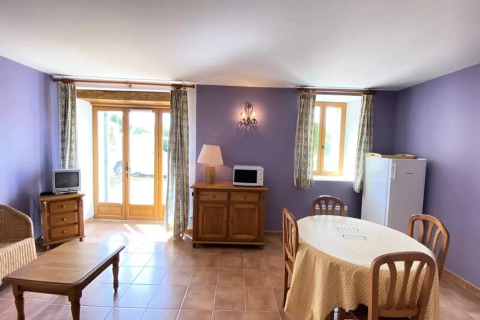 04b6 : Beau Studio Dans Un Mas Proven&ccedil;al - Piscine-Niet-getagd