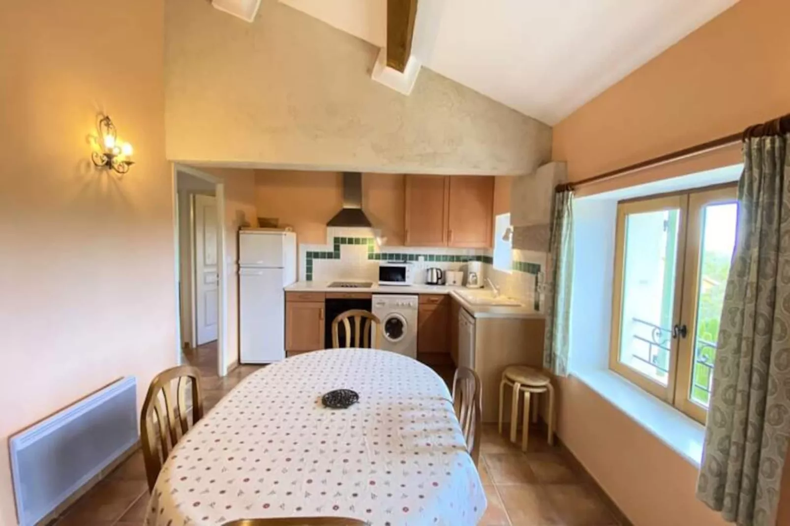 04b8 : Beau T3 Au Coeur Des Lavandes - Piscine-Niet-getagd