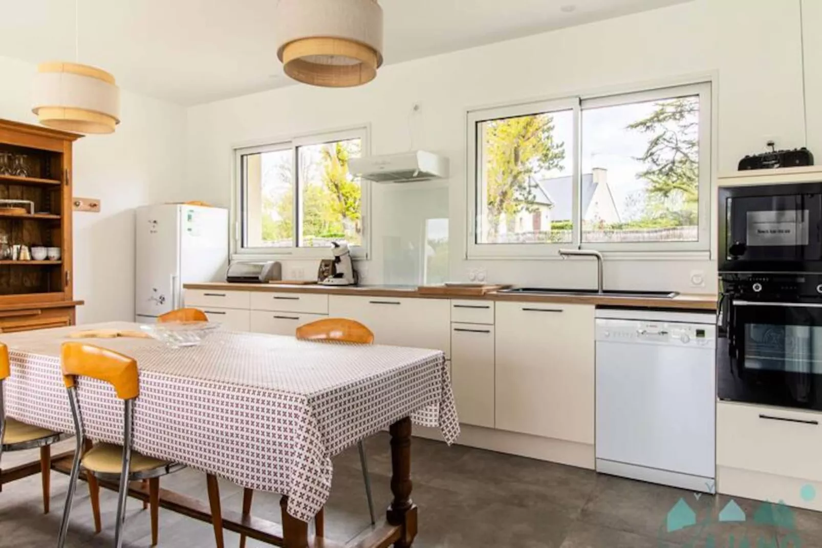 Résidence 101-frehel-Niet-getagd