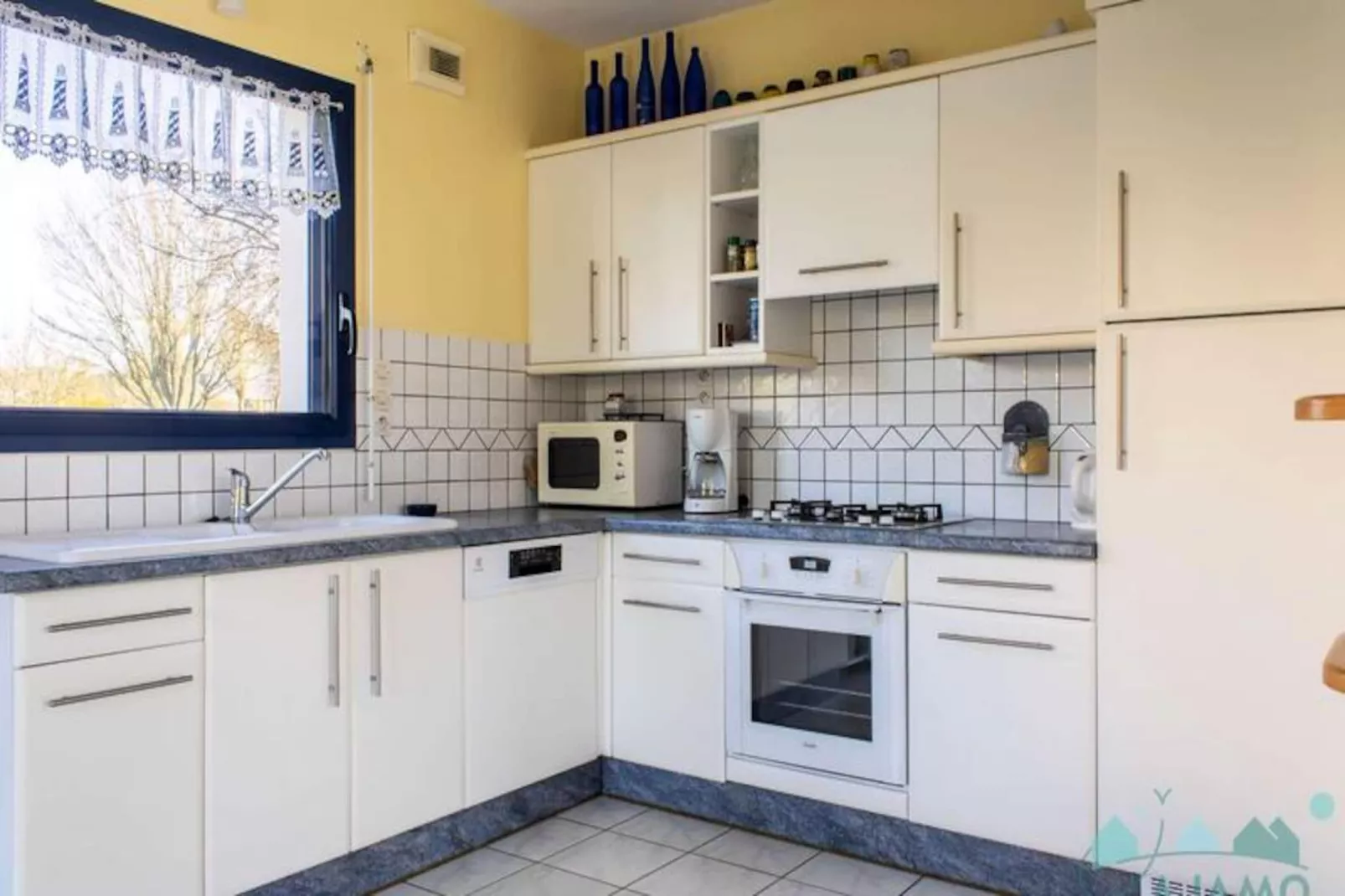 Résidence 305-frehel-Niet-getagd