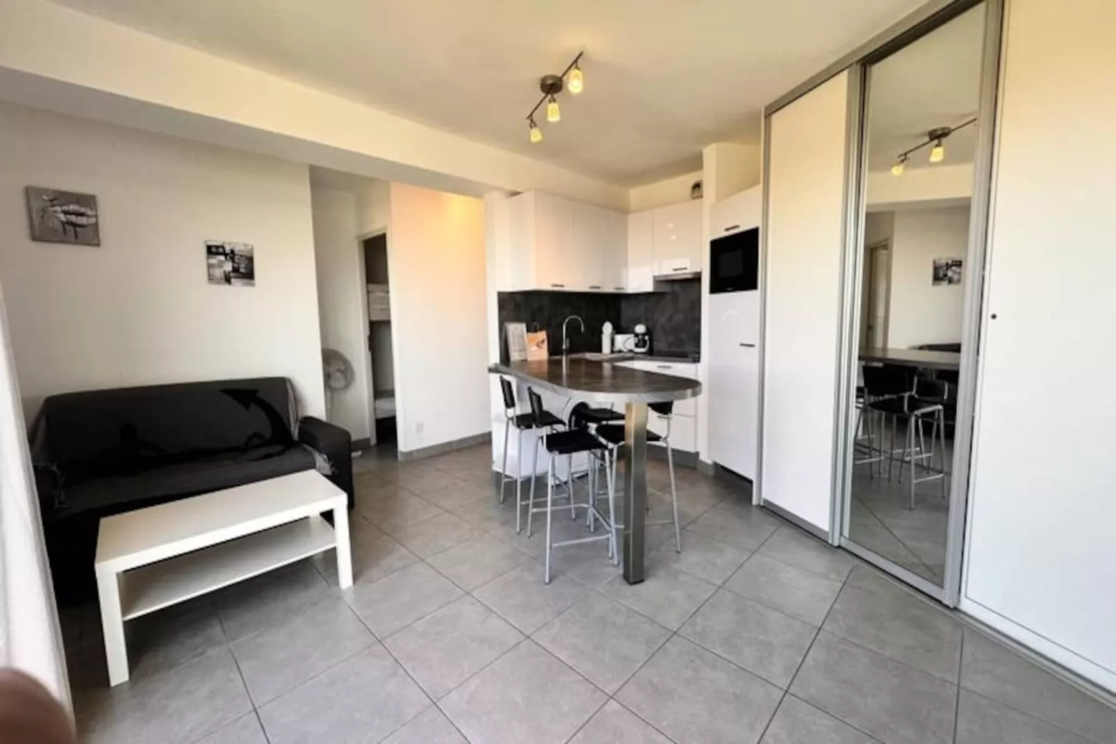 Résidence Les Pieds Dans Le Sable:  Appartement Vue Mer 1 Chambre 1 Cabine-Niet-getagd