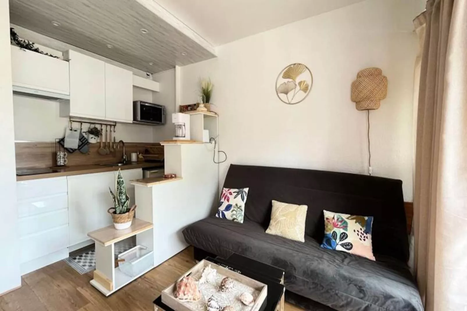 Résidence Escale Port-Niet-getagd