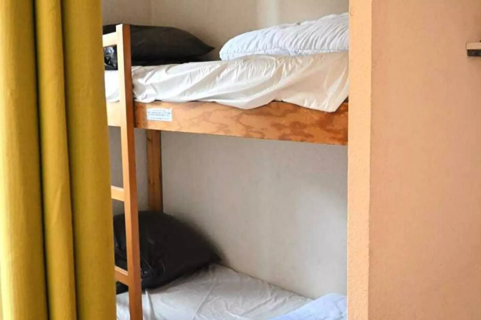 Résidence Michailles-Niet-getagd