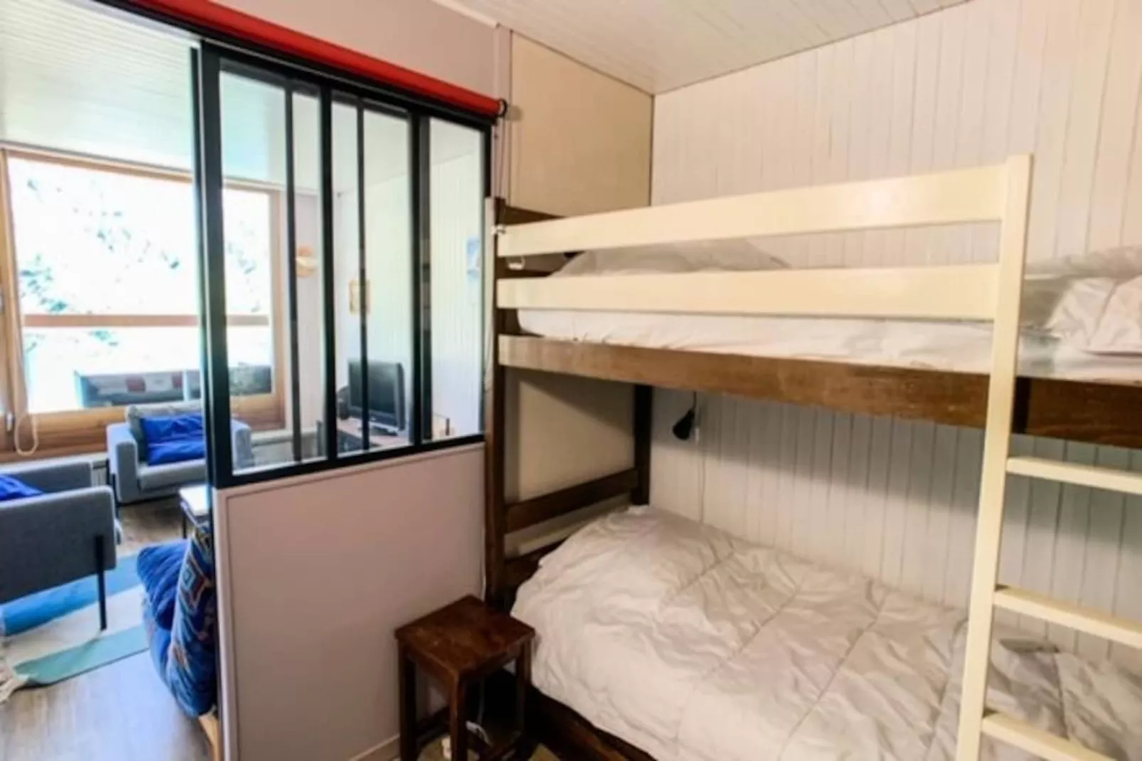 Résidence Combe Folle-Niet-getagd