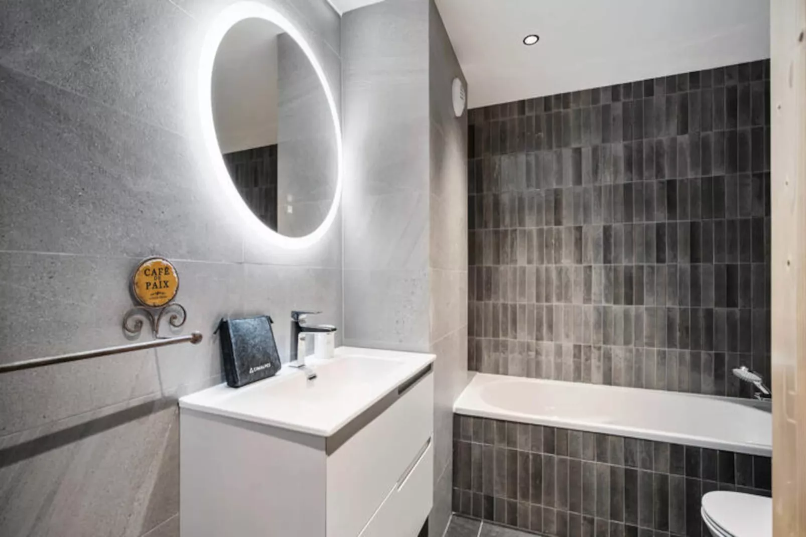 Résidence Naos-Niet-getagd