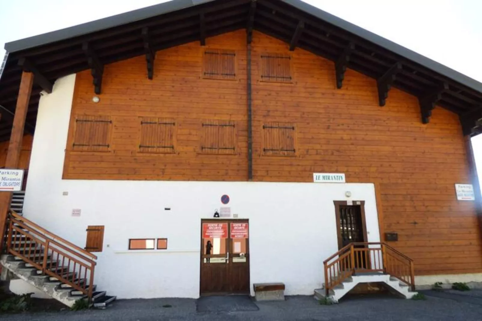 Résidence Mirantin-Niet-getagd