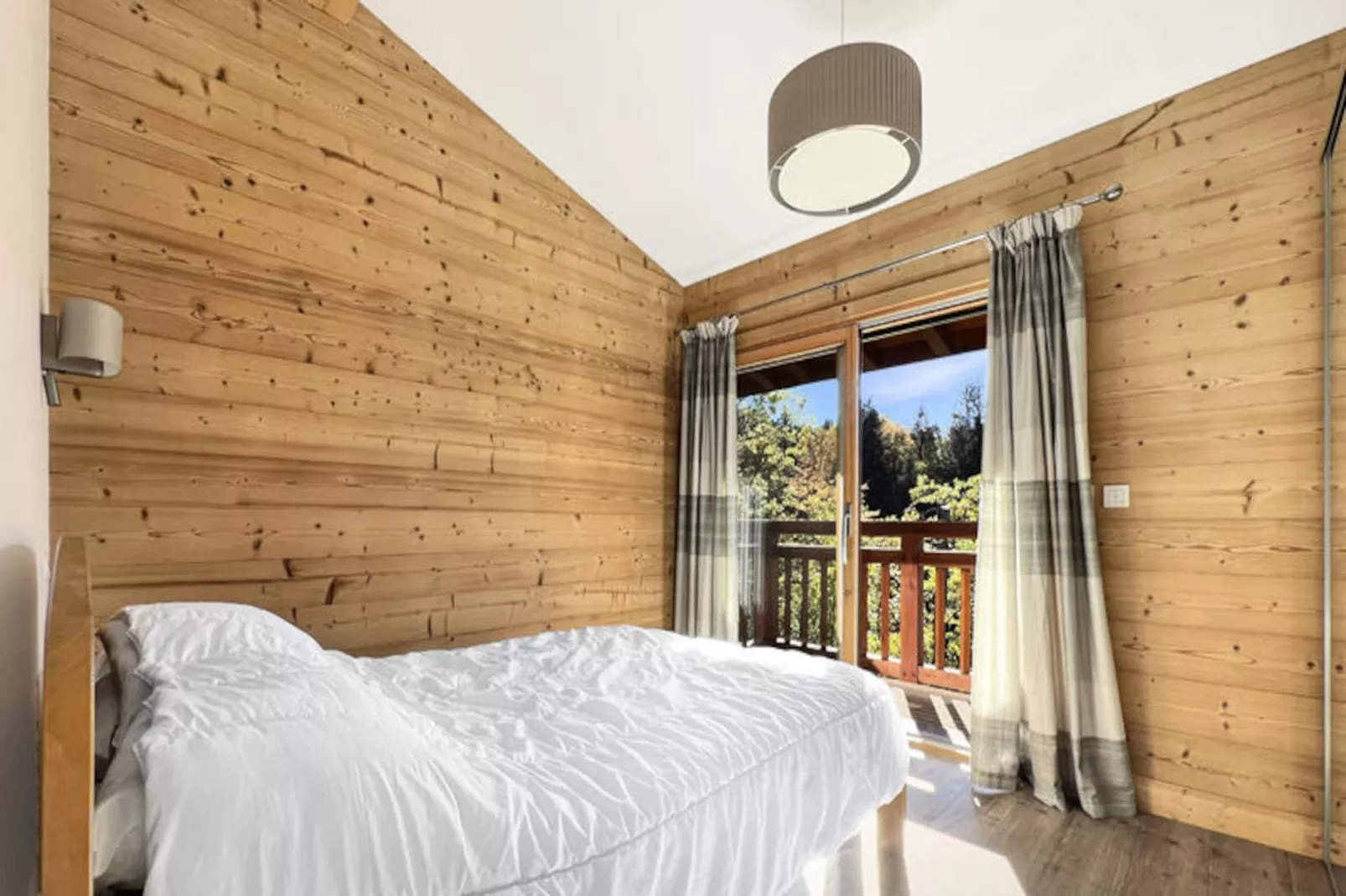 Chalets à Les Carroz-d'Arâches-Niet-getagd