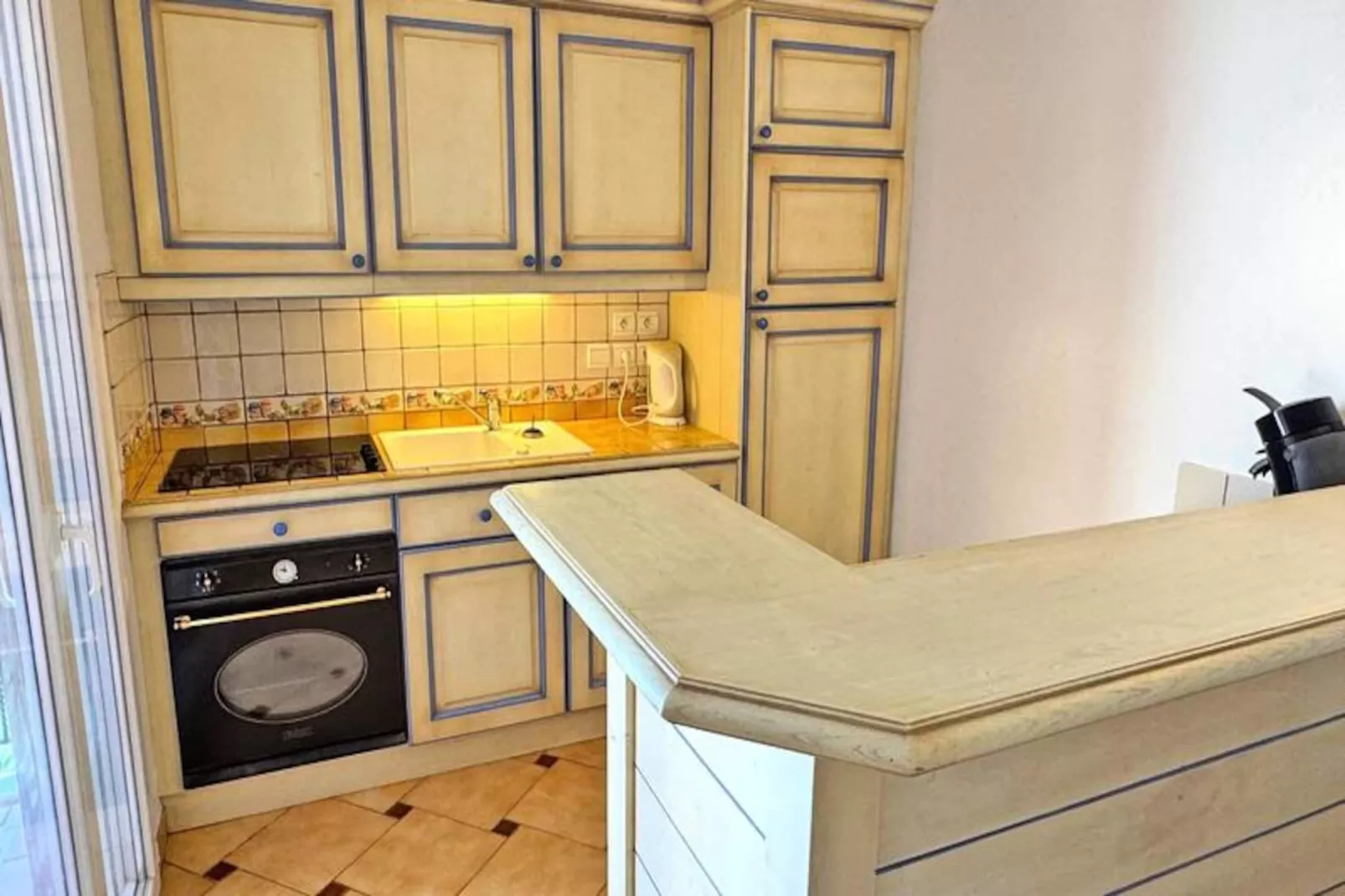 Résidence Port Marine - Niet-getagd