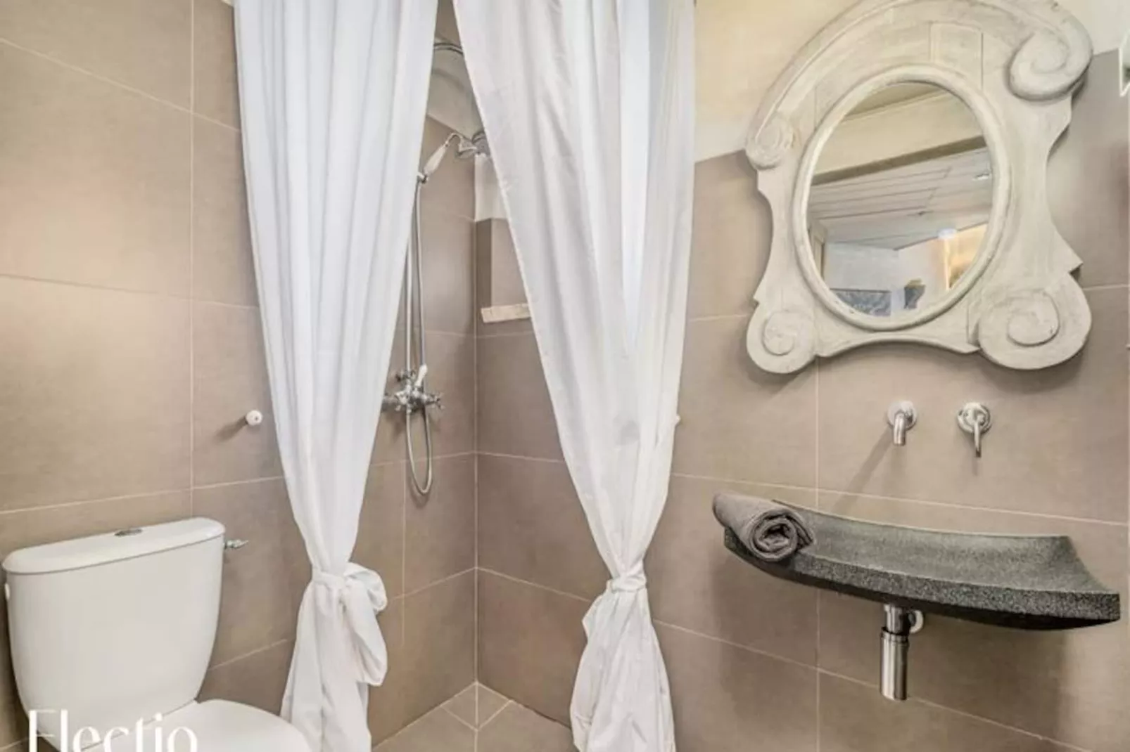 Loggia 1 Olivier | R&eacute;sidence Les Petitons-Niet-getagd