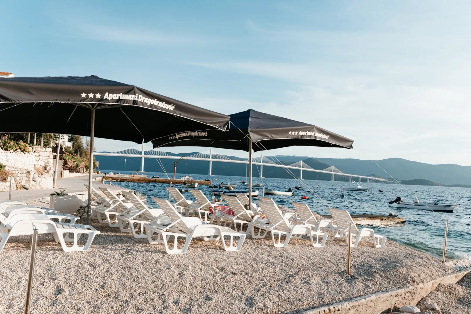 Apartments Dragobratović - Superior One Bedroom  Apartment with  Balcony and Side Sea View (Apartment 4)-Sfeer