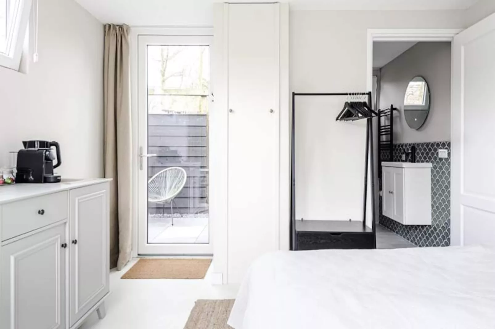 The Garden Suite-Niet-getagd