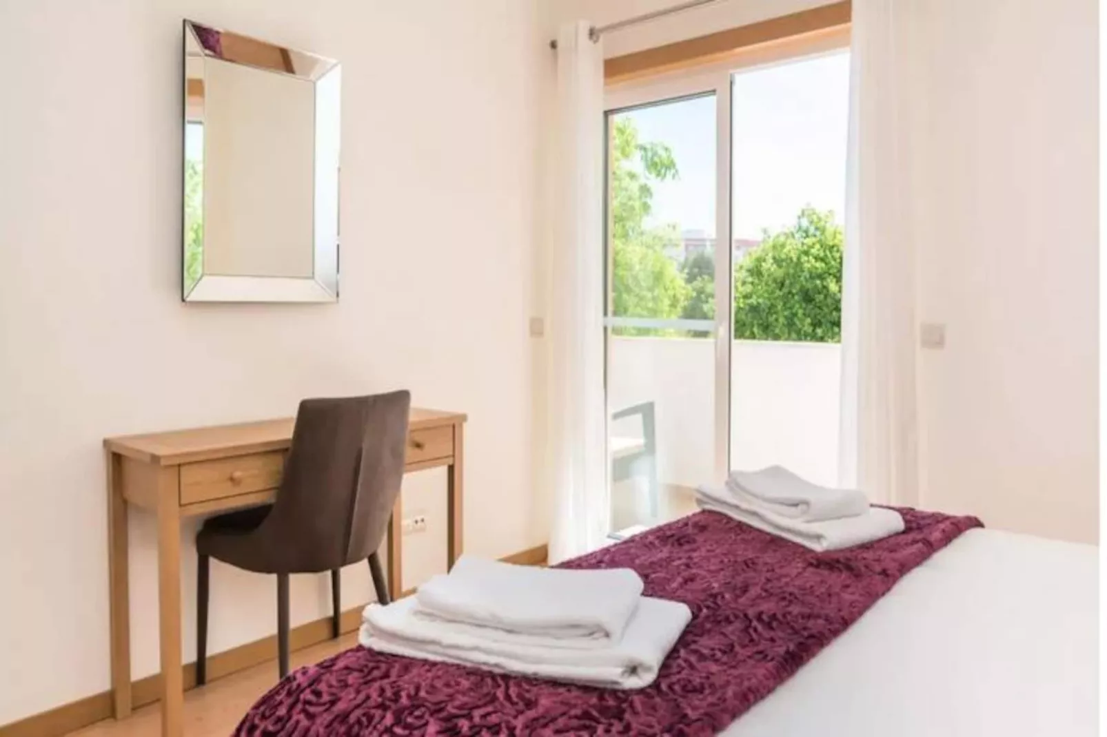 Central Modern 2-bed Apartment Arma&ccedil;&atilde;o De Pera-Niet-getagd