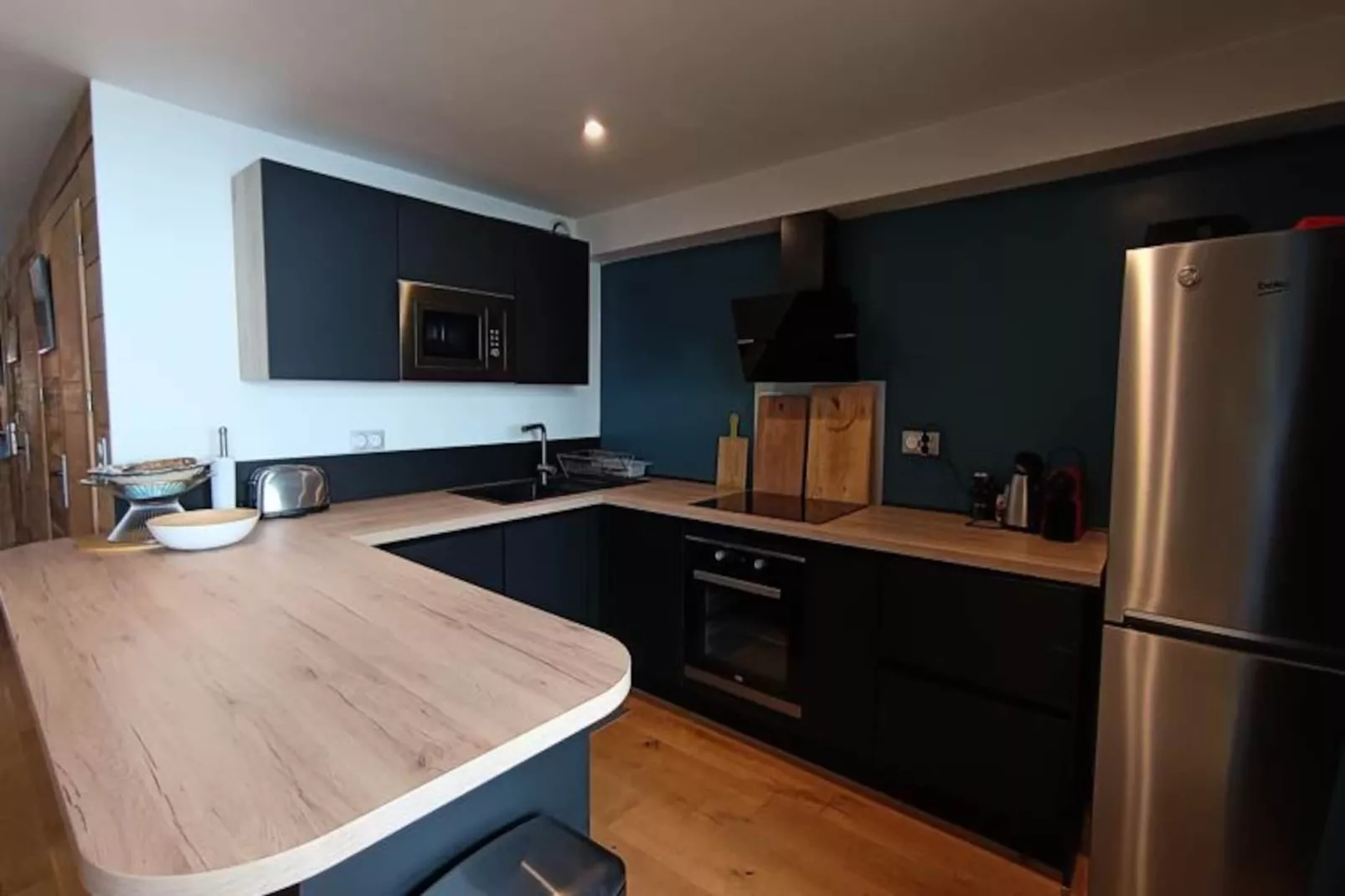 Résidence Maison Bleue Charrette-Niet-getagd