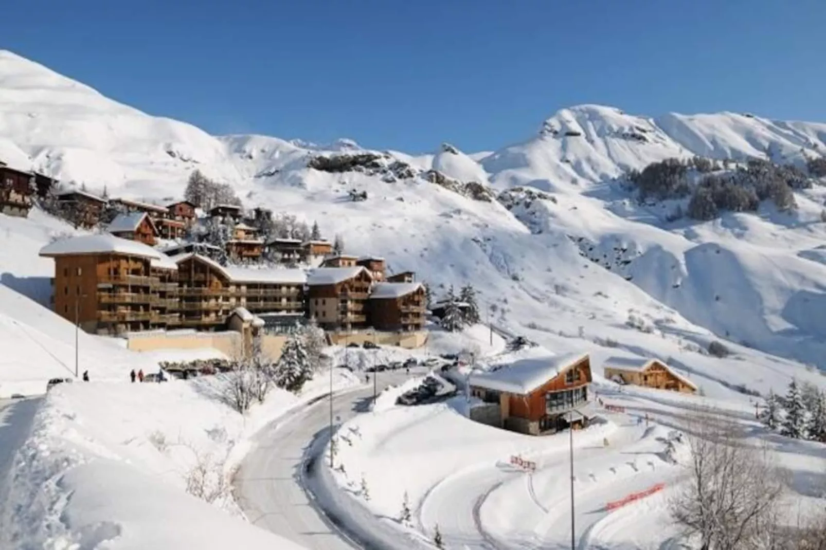 Résidence Rond-point-pistes Ii-Niet-getagd