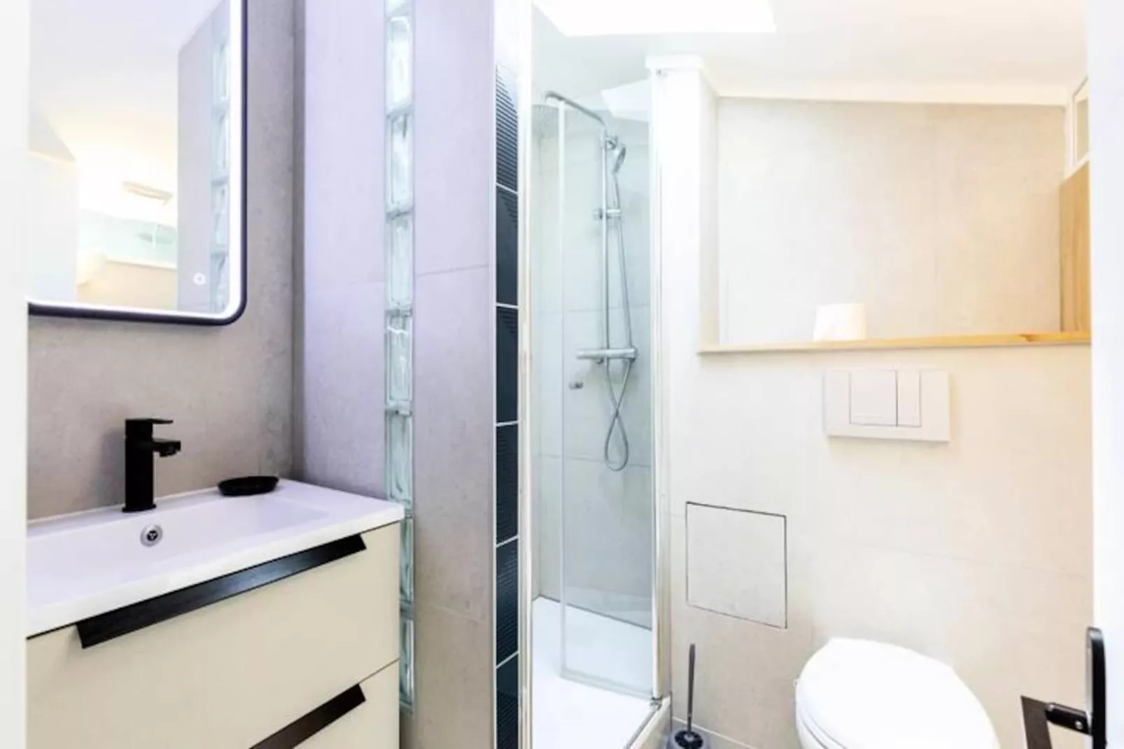 Résidence Appartement T2 Quartier Vauban Avec Climatisation-Niet-getagd