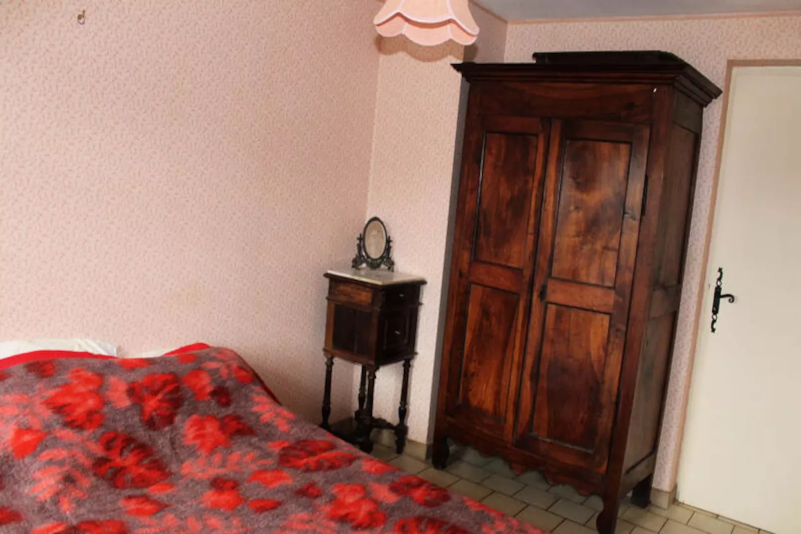 Maison à Entrechaux-Niet-getagd