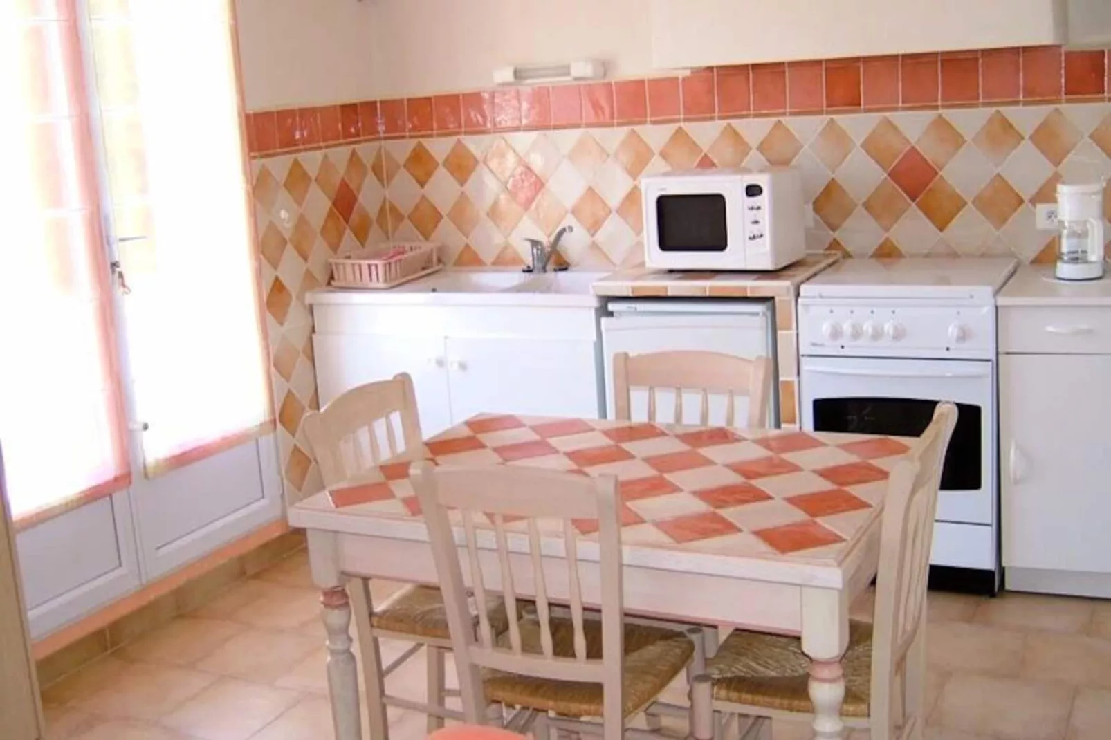 Résidence G&icirc;te De La Cave - Charmant G&icirc;te Proven&ccedil;al Avec Une Chambre-Niet-getagd