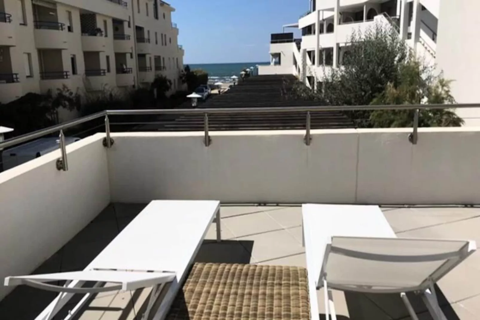 Résidence Terrasse Ensoleill&eacute;e : Appartement 1 Chambre 1 Cabine Vue Mer Terrasse-Niet-getagd