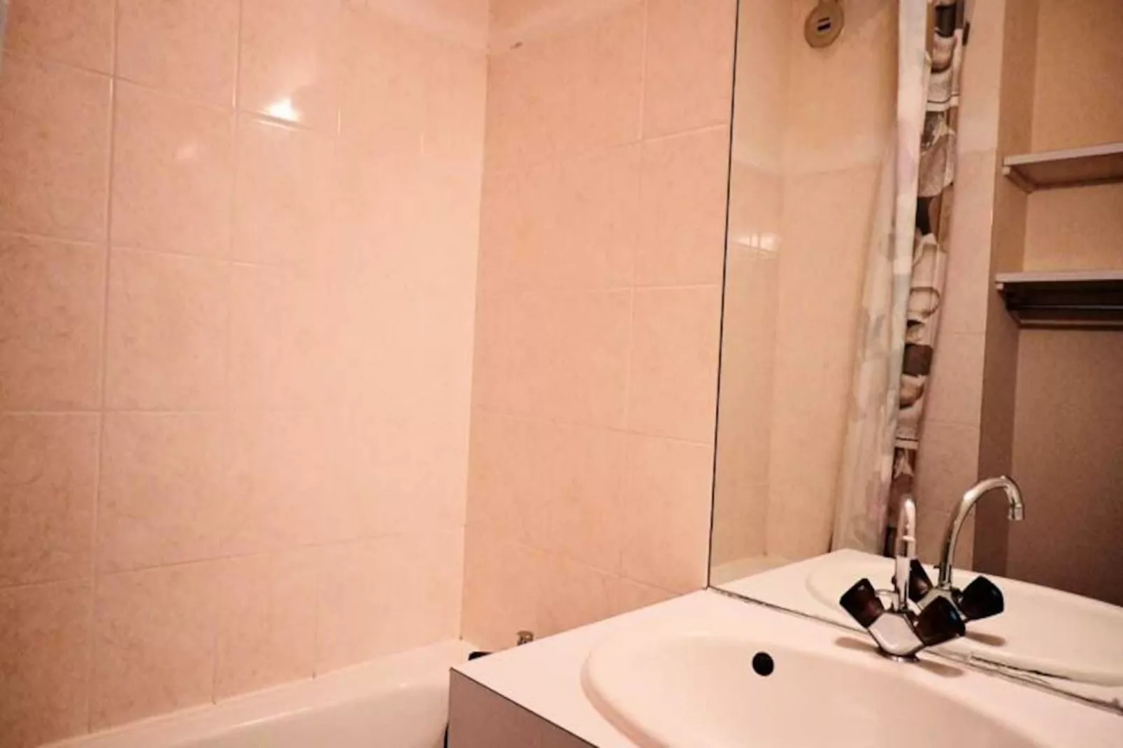 Résidence Michailles-Niet-getagd