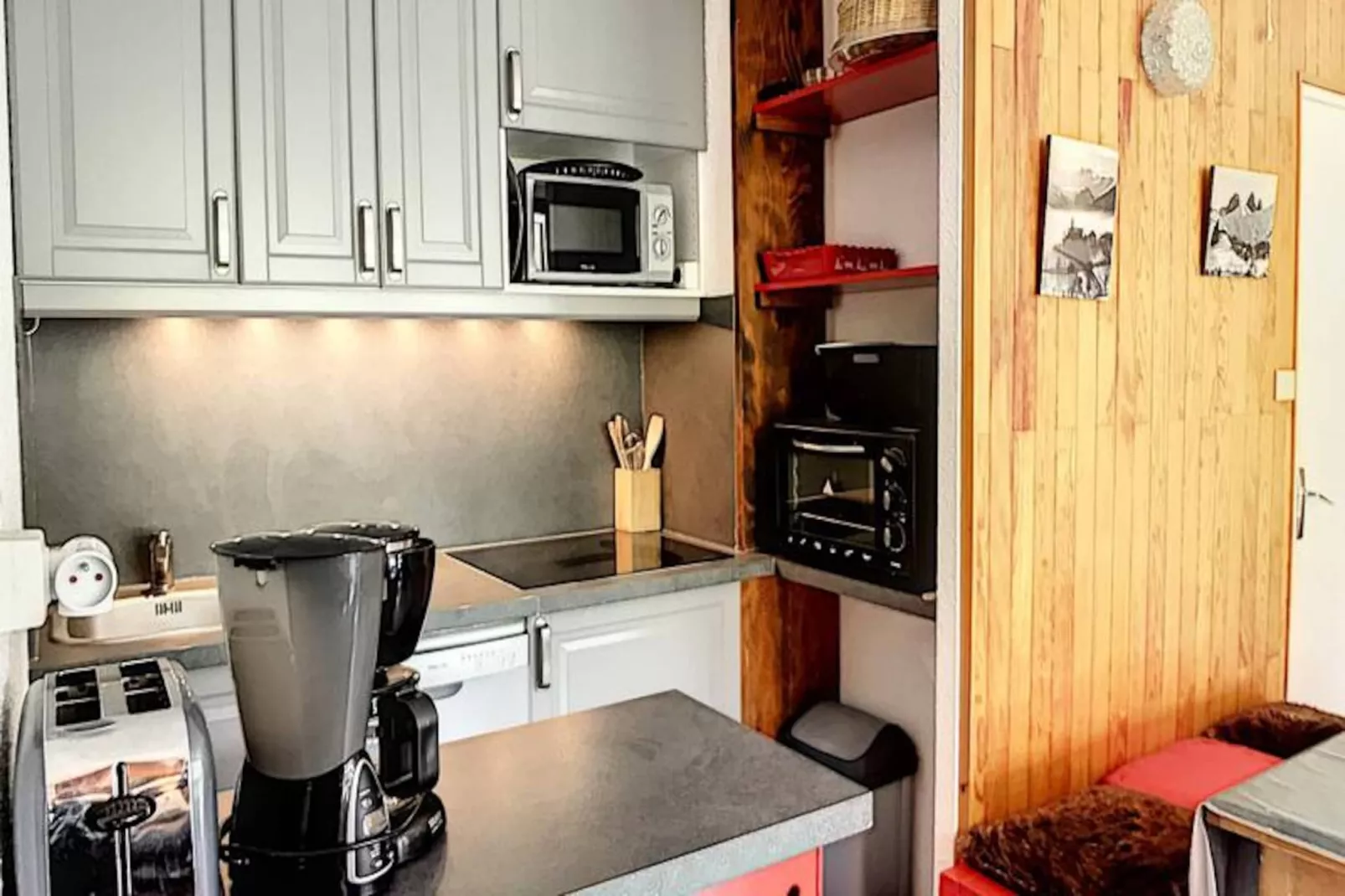 Résidence Baikonour-Niet-getagd