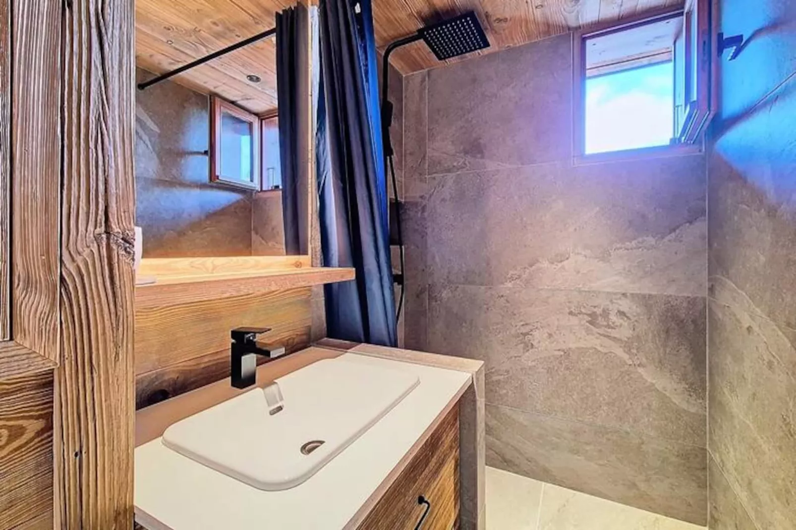 Résidence Eperviere-Niet-getagd