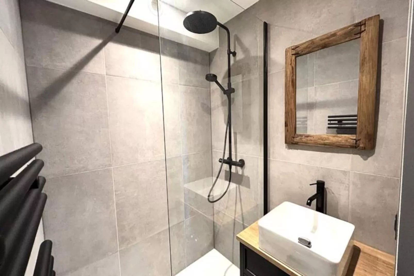 Résidence Alpinea-Niet-getagd