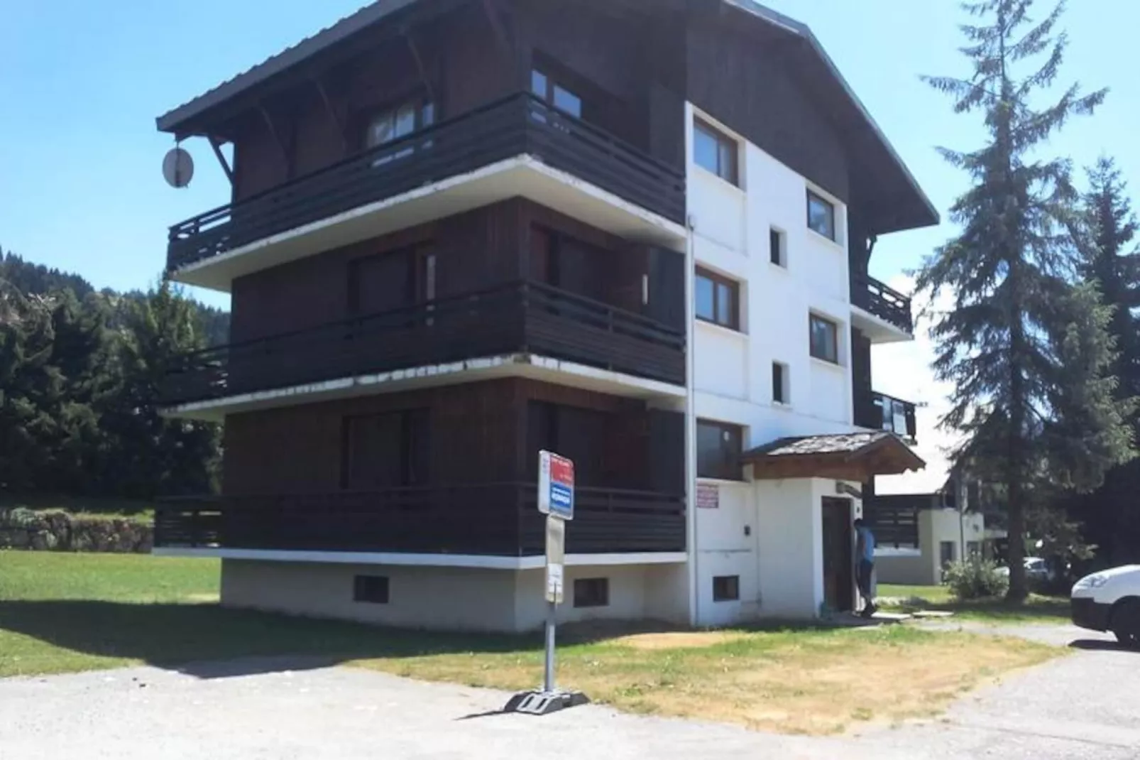 Résidence Les ArÊtes-Niet-getagd