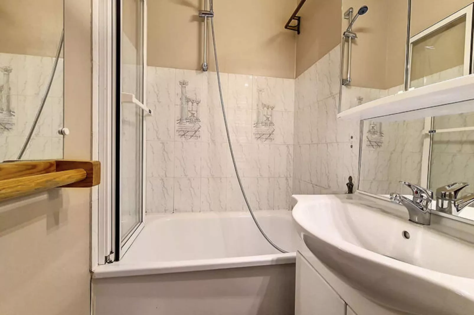 Résidence Sarvan-Niet-getagd