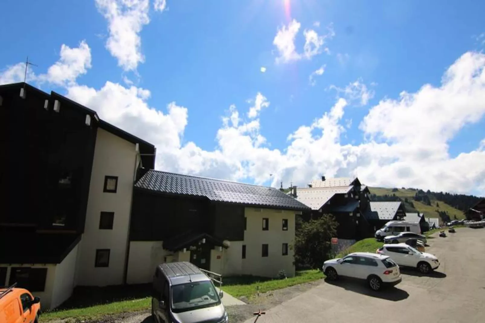 Résidence C.commercial Le Tavaillon-Niet-getagd