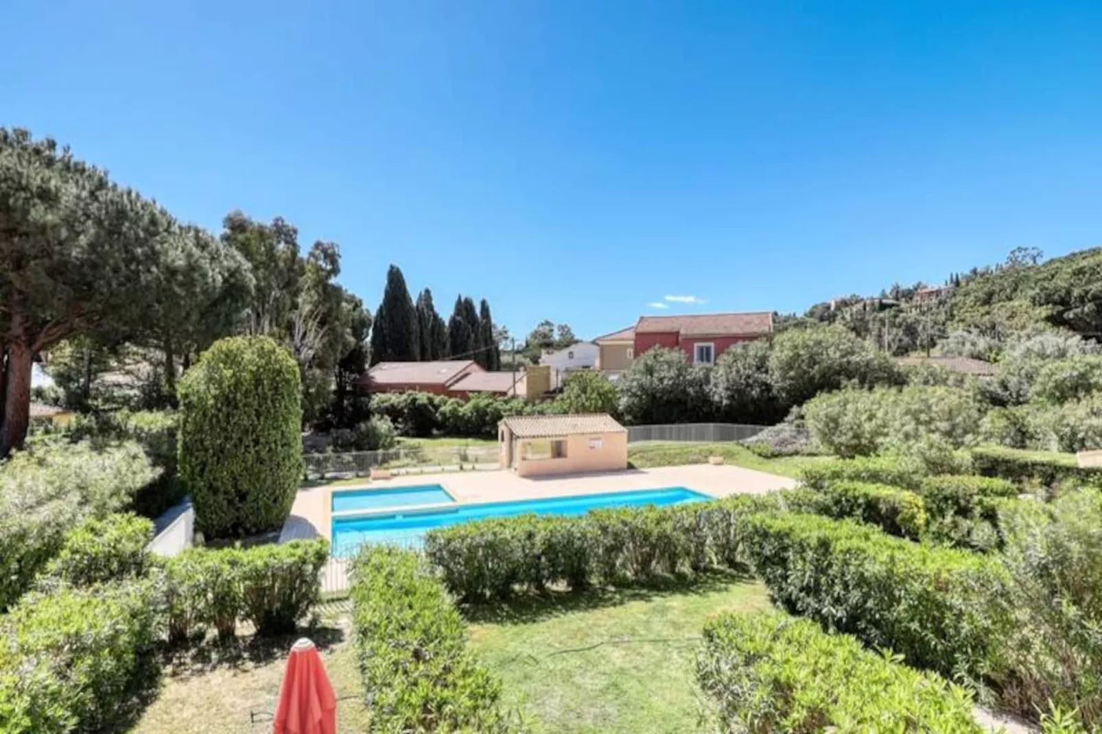 Résidence Accès Direct à La Plage + Résidence Avec Piscine-Niet-getagd