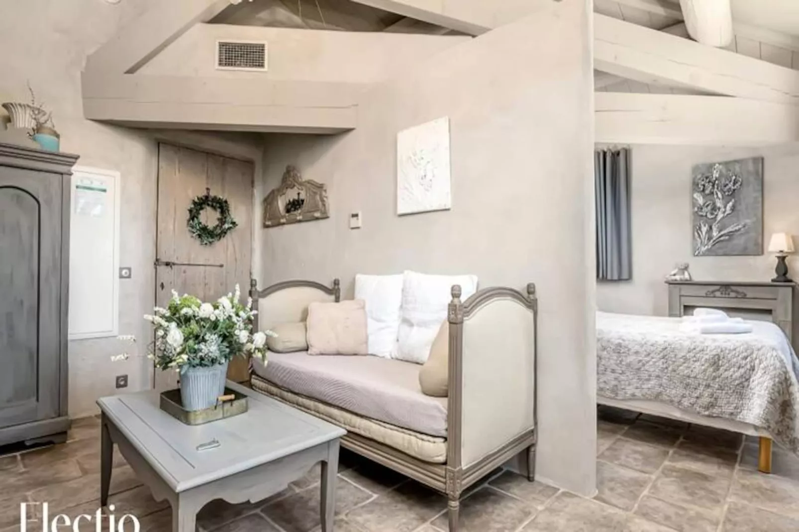 Loggia 9 Pin | R&eacute;sidence Les Petitons-Niet-getagd