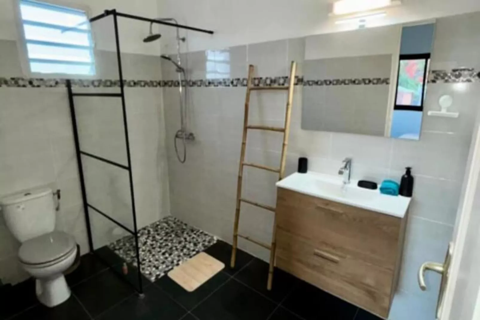 Villa Mai Tai-Niet-getagd