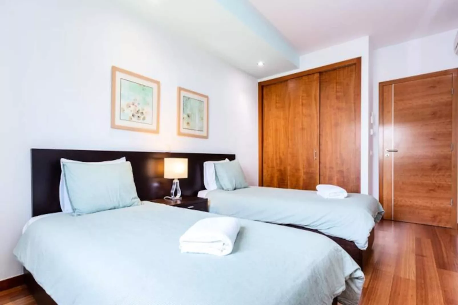 Baia Da Luz - Great Light Apartment-Niet-getagd